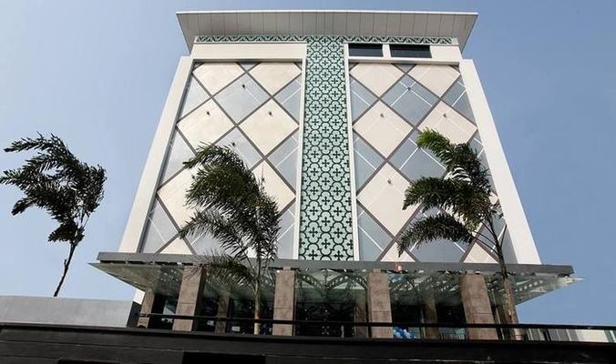 Paradigm Sarovar Portico